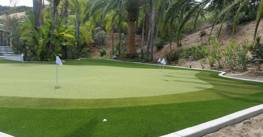 Artificial turf putting green
